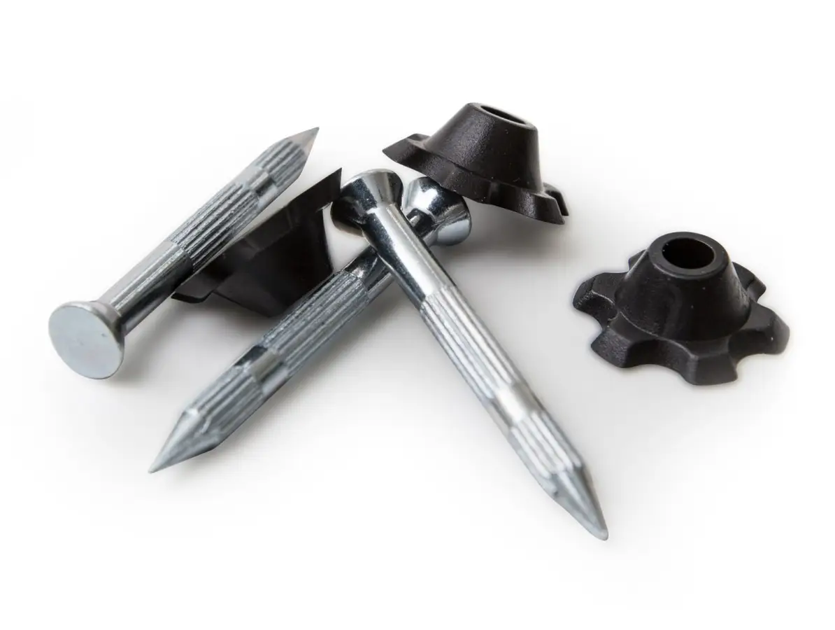 Kalené klince a podložky pre nopové fólie 35 mm