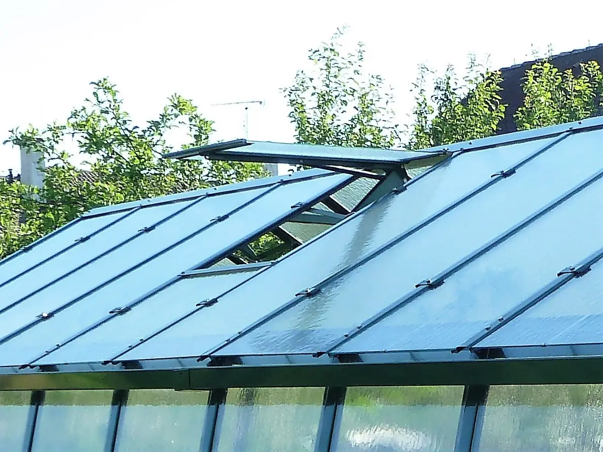 Strešné vetracie okno pre záhradný skleník Primus