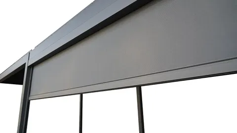 Bočná sieťová roleta k pergole LANITPLAST Bioclimatic